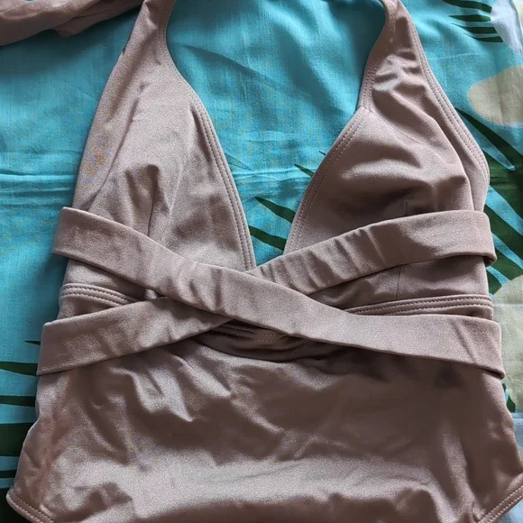 NWOT ASOS SWIMSUIT - Picture 2 of 14